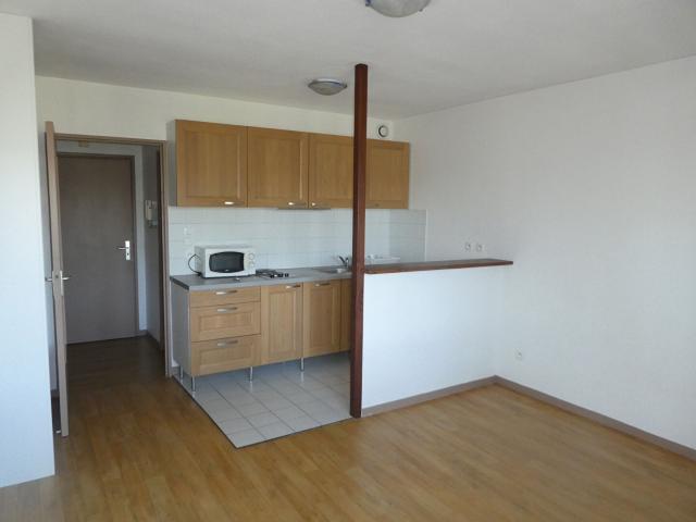 Beau studio résidence bon standing ORLEANS