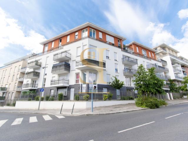 Beau studio situé à Corbeil Essonnes