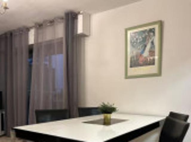 beau studio spacieux lumineux et confortable