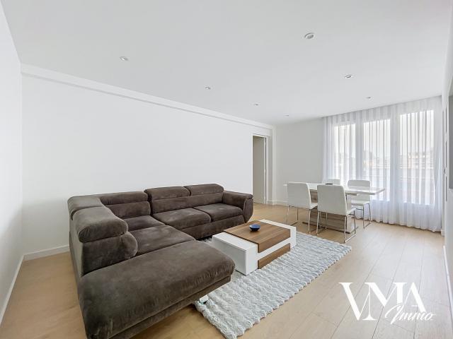 BEAU T4 de 68,50 m2 ENTIÈREMENT RÉNOVÉ ET MEUBLÉ Loué 1140€/mois CC