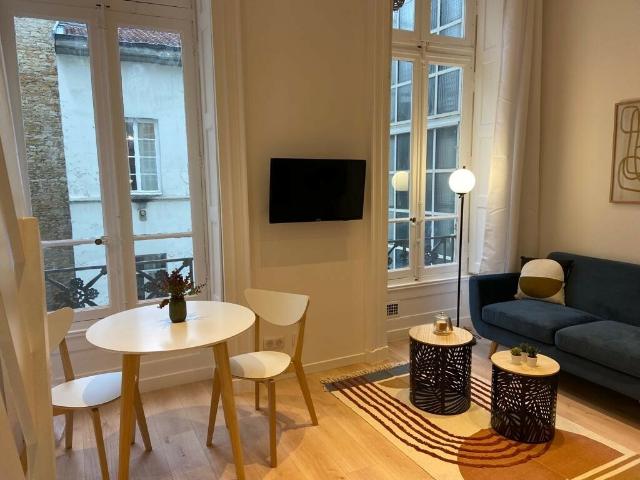 Beau T1 bis rénové et meublé 19.89m2