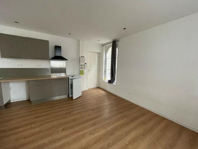 BEAU T1 – Quartier Mairie – LOCATION – BEGIP