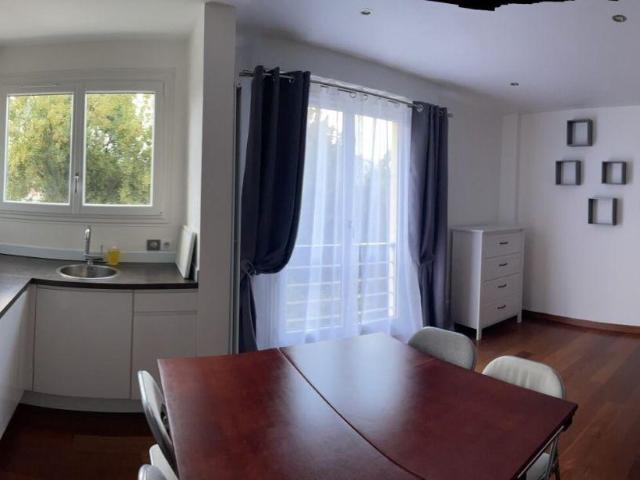 Beau T2 meublé 45m² lumineux et refait à neuf