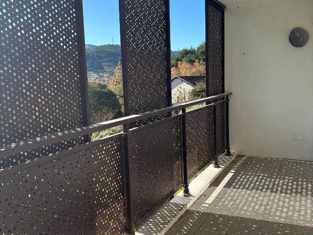 Beau T2 meublé 32m² avec terrasse, vue dégagée