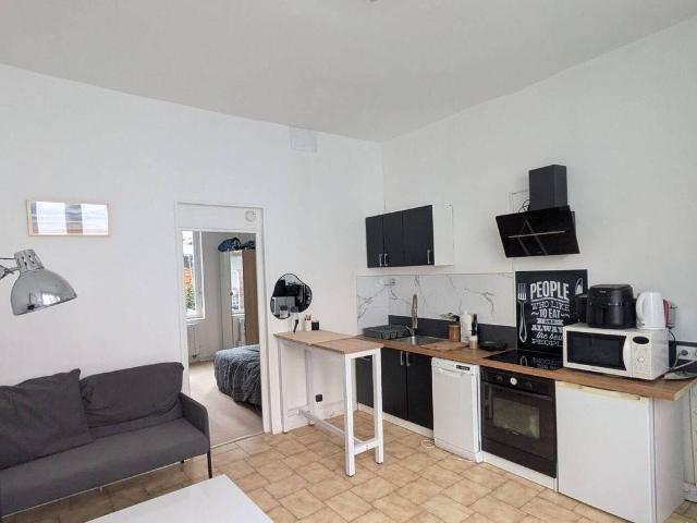 Beau T2 meublé 34m² avec cour privée
