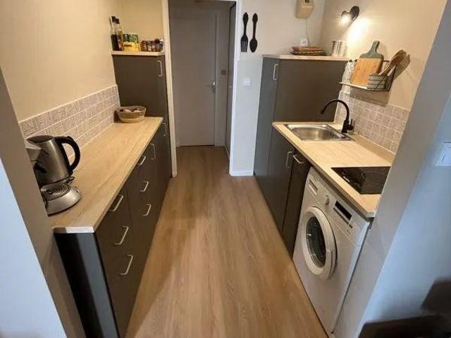 Beau T2 meublé 34m² en hyper centre de Toulon