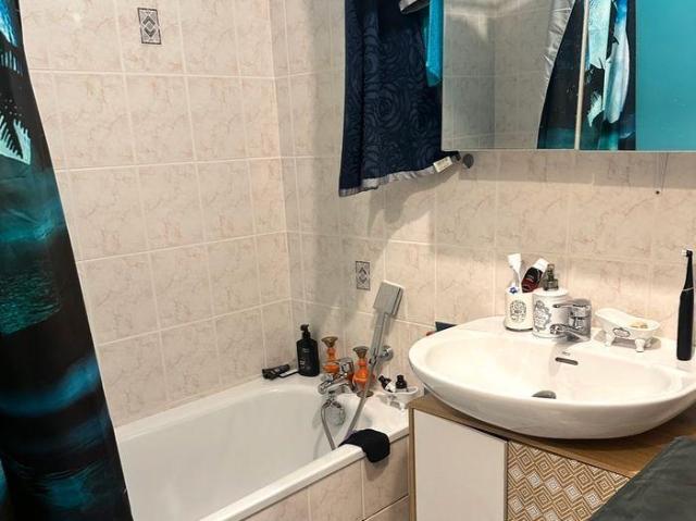 Beau T2 Meublé 35m² Garage Privé