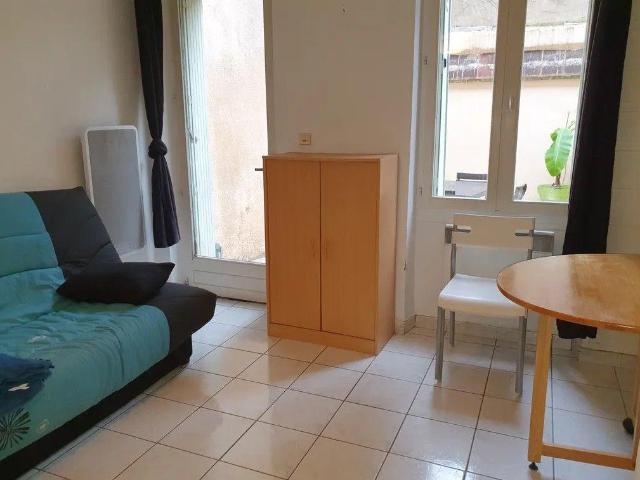 Beau T2 meublé de 30m² avec cour privative 40m²
