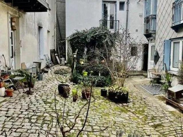 Beau T2 meublé et équipé 44m² quartier Canclaux