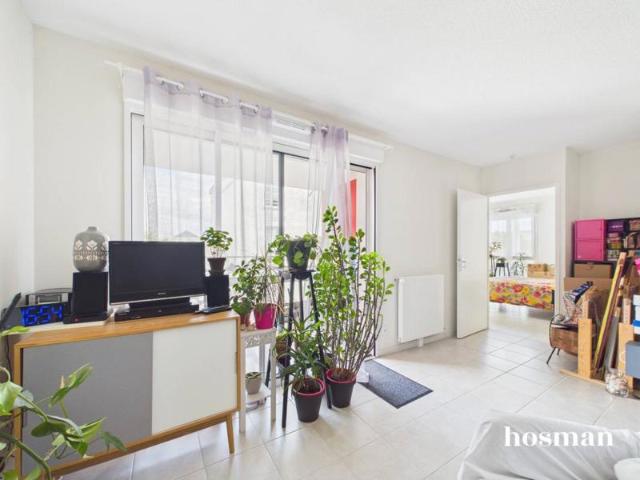Beau T2 avec balcon et stationnement sécurisé LIBRE DE SUITE