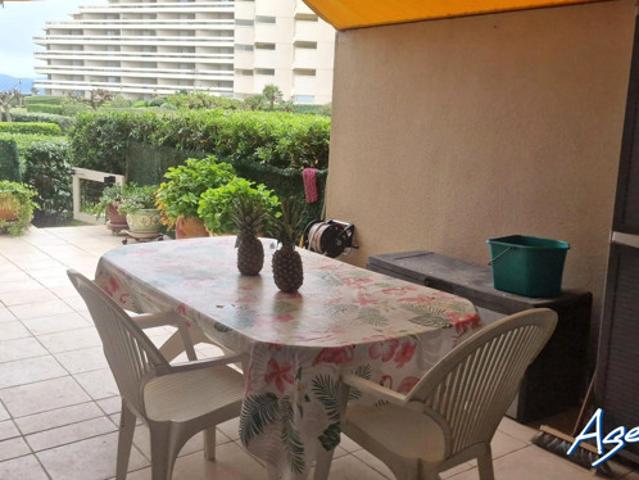Beau T2 avec grande terrasse vue mer et parking