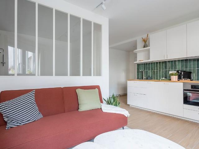 Beau T2 refait 30m² sur cour