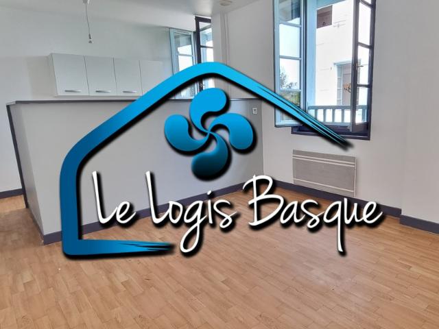 Beau T2 rénové au centre d'Hasparren, au calme