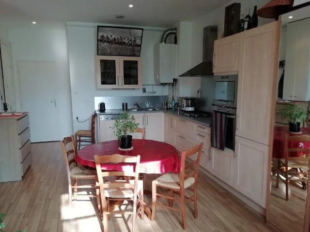 Beau T2 54m² meublé idéalement placé proche gare