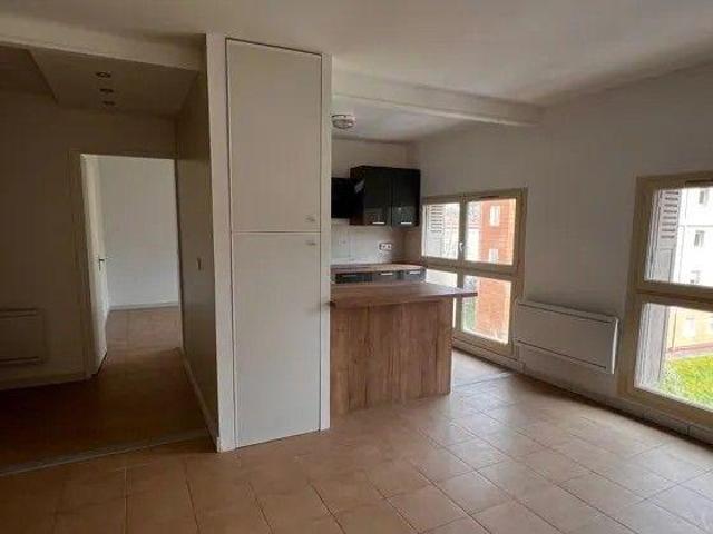 Beau T2 51m² rénové Proche Parking Carnot