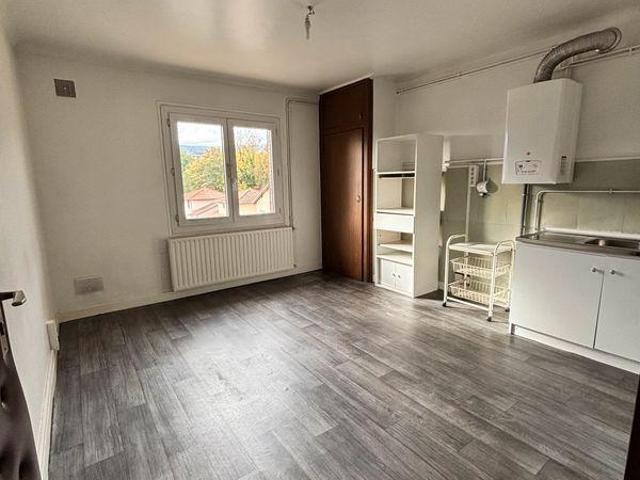 Beau T2 65m² avec grande terrasse vue Belledonne