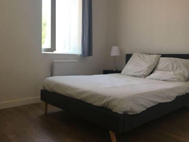 Beau T2/T3 meublé 46m² Place Arago
