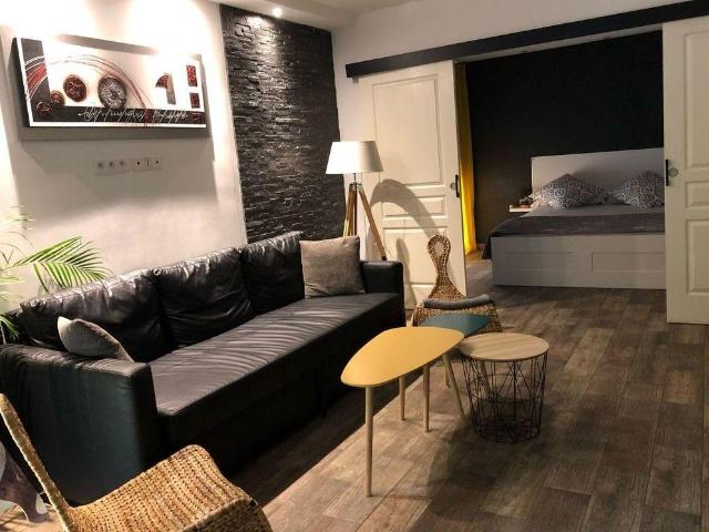 Beau T3 meublé 53m² moderne climatisé et équipé