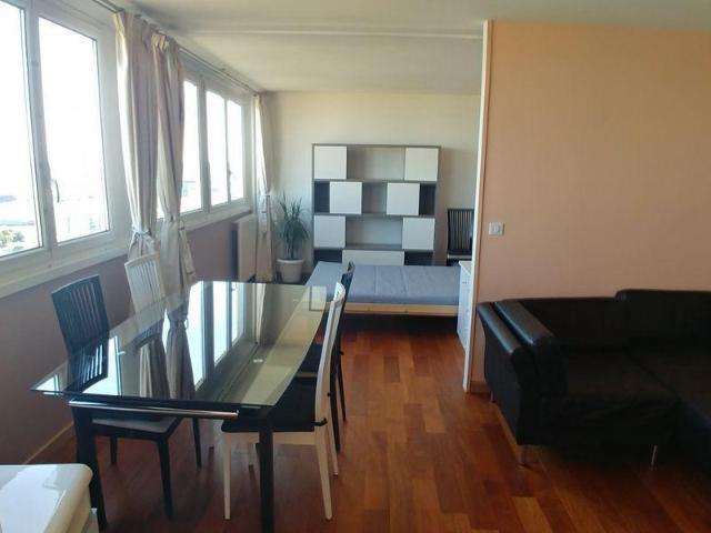 Beau T3 meublé 67m² très lumineux