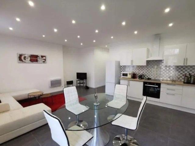 Beau T3 meublé 73m² avec balcon