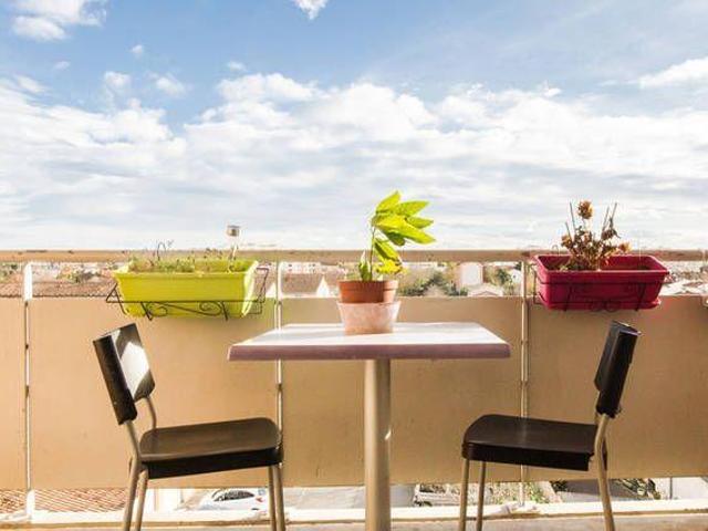 Beau T3 meublé en duplex 100m² avec balcon