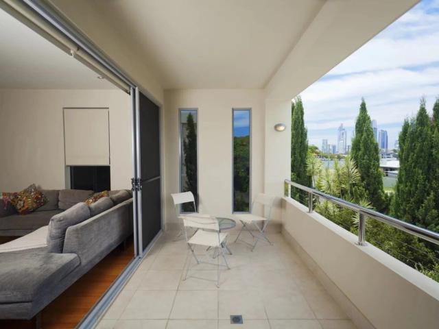 BEAU T3 AVEC BALCON