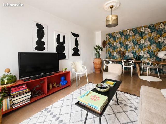 Beau T3 climatisé avec balcon – Idéal résidence ou investissement