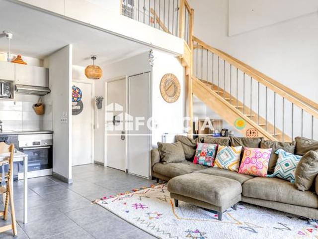 Beau T3 en duplex avec 2 terrasses et 2 places de parking secteur Louis Plana