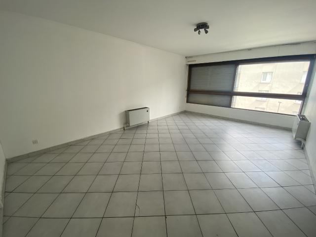 BEAU T3 RUE DU MIDI / SAOUZELONG