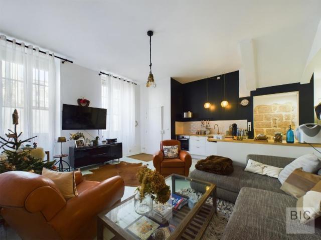 Beau T3 style loft de 83m² 83m² Bordeaux