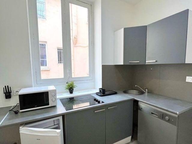 Beau T3 50m² entièrement rénové et meublé