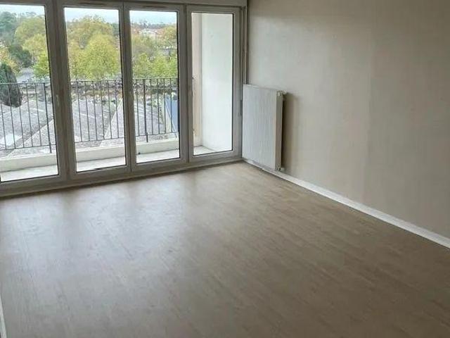 Beau T3 65m² entièrement refait à neuf