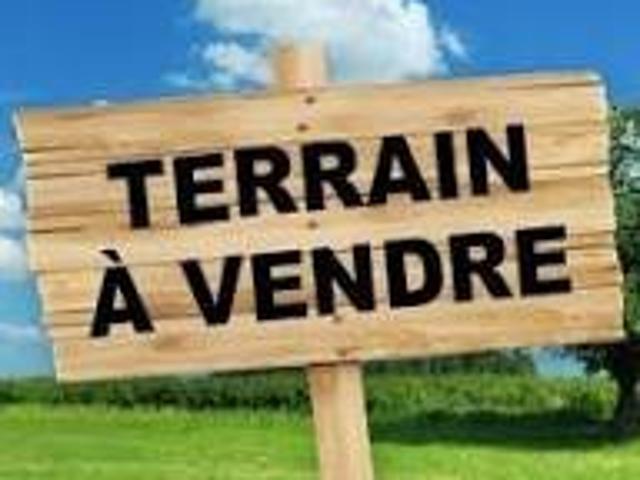 Beau terrain 666m2 viabilisé