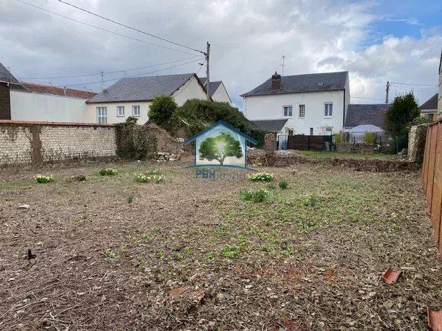 Beau terrain constructible de 300 m2, proche JDP