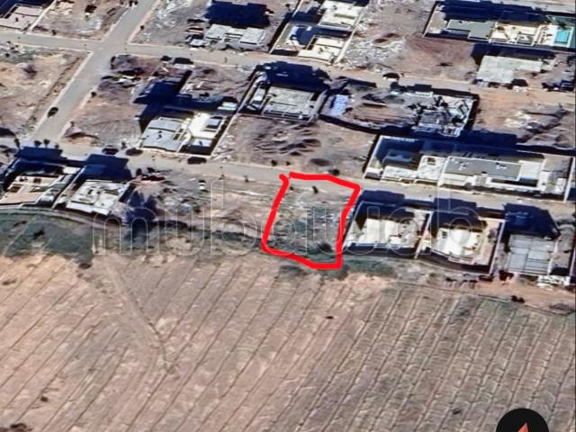 Beau terrain à la vente à Route de l'Ourika. Surface totale 490 m²