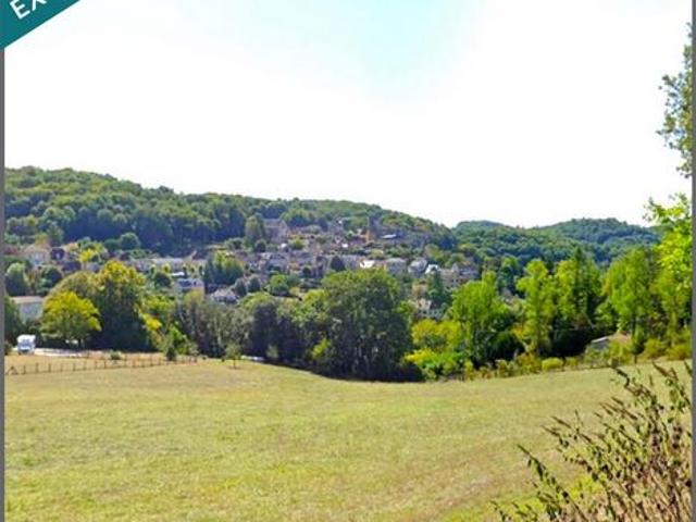 Beau terrain de 4275 m² avec vue dégagée