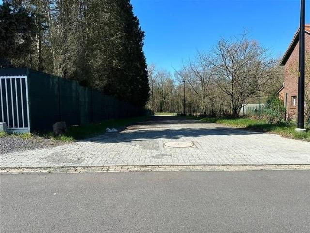 beau terrain pour de villa situé au calme au domaine