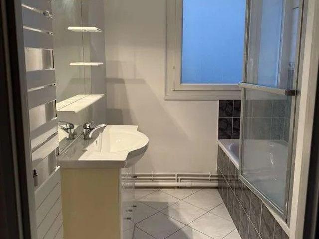 Beau 2/3P 44m² proche du Tram et du Bus