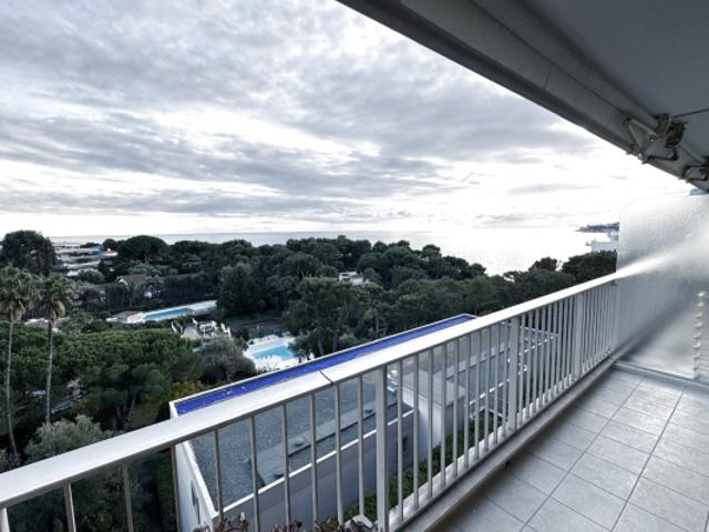 Beau 2 pièces de 45,28 m2 avec terrasse, vue mer Roquebrun