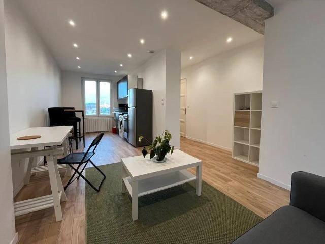 Beau 2P meublé 42m² entièrement rénové à neuf