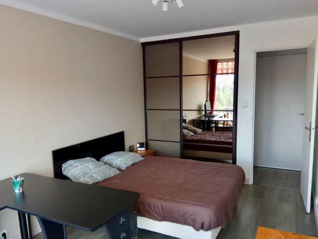 Beau 2P meublé 49m² à la Rouvière
