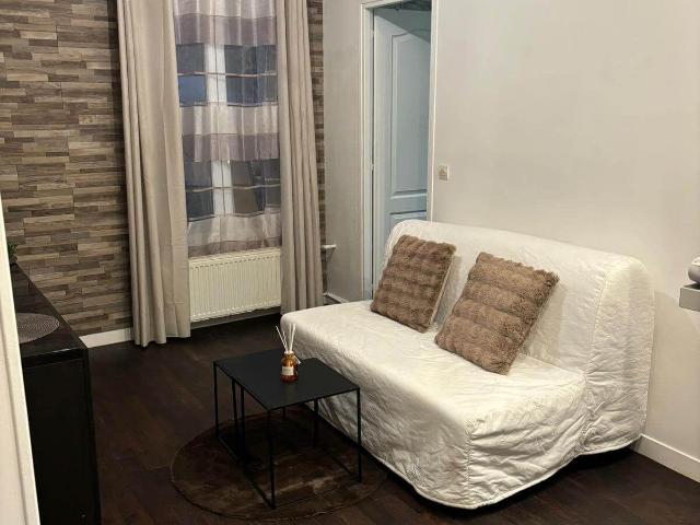 Beau 2P meublé 30m² proche Hôtel de ville