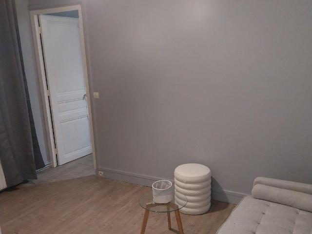 Beau 2P meublé 30m² refait à neuf décoré avec goût