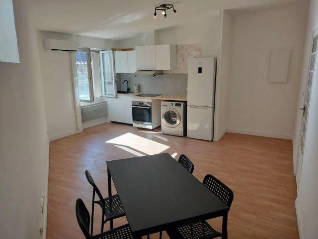 Beau 2P meublé 36m² rénové climatisé Vieux Port