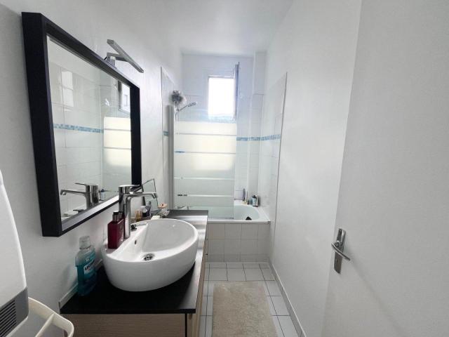 Beau 2P meublé 39m² à Suresnes