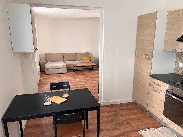 Beau 2P meublé de 48m² Rue Ruinart de Brimont