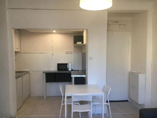 Beau 2P entièrement rénové meublé 33m2 à Blancarde