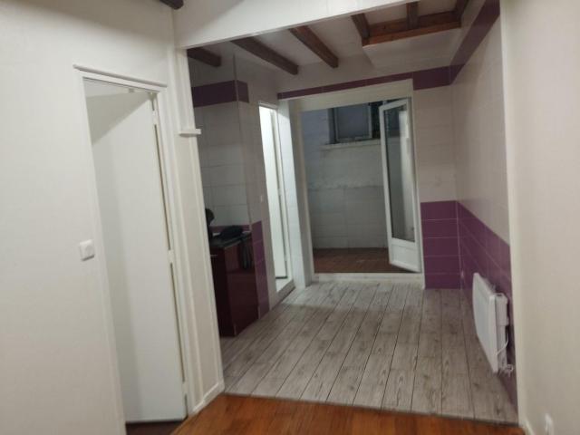 Beau 2P 30m² avec cour privative