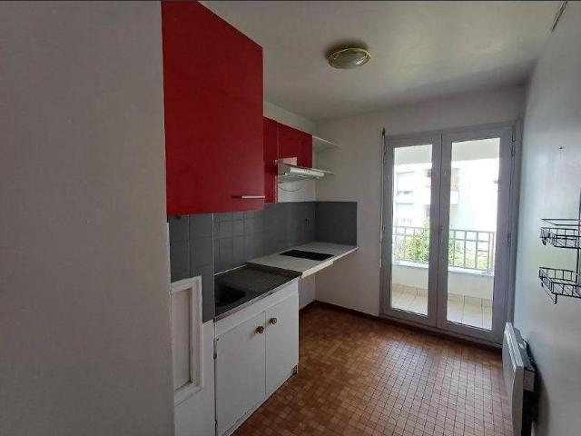 Beau 2P 47m² vide + cave Jaude
