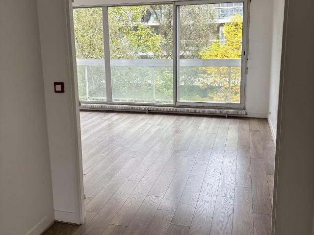 Beau 2P 55m² dans le quartier animé de Cambronne